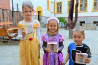 /album/fotogalerie-pohadkova-rise-fabula-kamenice-nad-lipou-zabavni-park/fotokoutek-a-pujcovna-kostymu2-jpg/